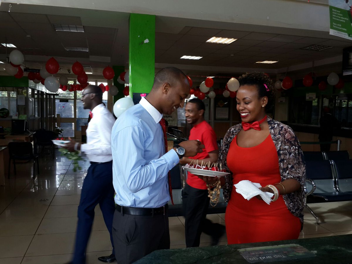 sheeemwangi's tweet photo. Love is in the air, KCB KIAMBU sharing some love this Friday @KCBGroup @dianaothieno #KCBLovesYou https://t.co/EHuf5QyPOH