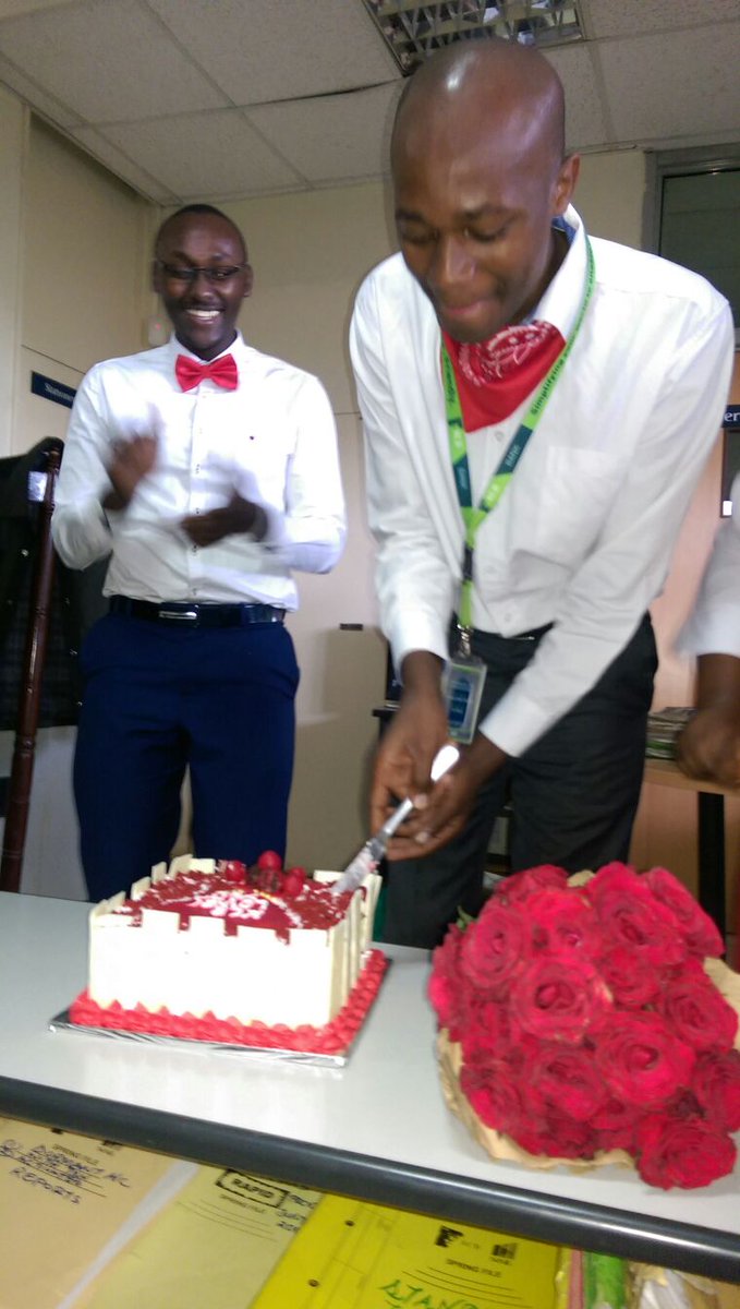 sheeemwangi's tweet photo. Love is in the air, KCB KIAMBU sharing some love this Friday @KCBGroup @dianaothieno #KCBLovesYou https://t.co/EHuf5QyPOH