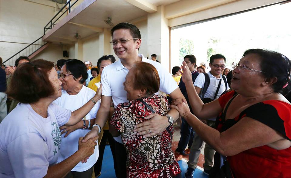 GoPoeSayChiz's tweet photo. Gobyernong may PUSO! #SayCHIZ #ChizisChange #GoPoeSayChiz #Halalan2016 #Eleksyon2016 https://t.co/4qrlCj8CDf