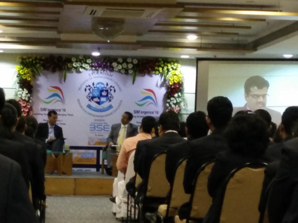 PrathikShetty89's tweet photo. Mr. Niranjan Ranjan in action #simergence16 @simsree https://t.co/ZenhHnb0lp
