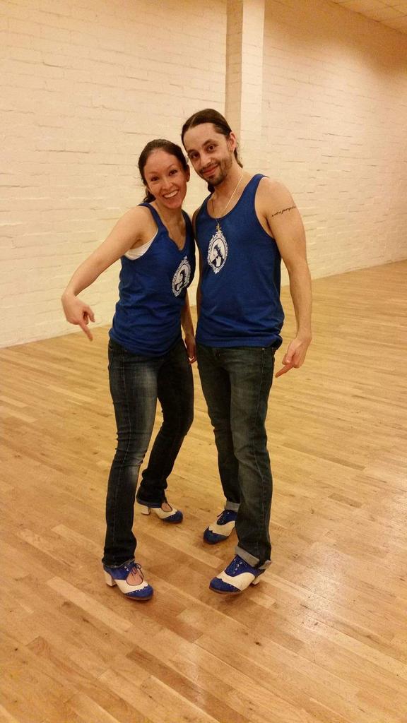 Cuando tienes una camiseta para cada par de zapatos...
 #flamenkitastyle 
#paraflamencos