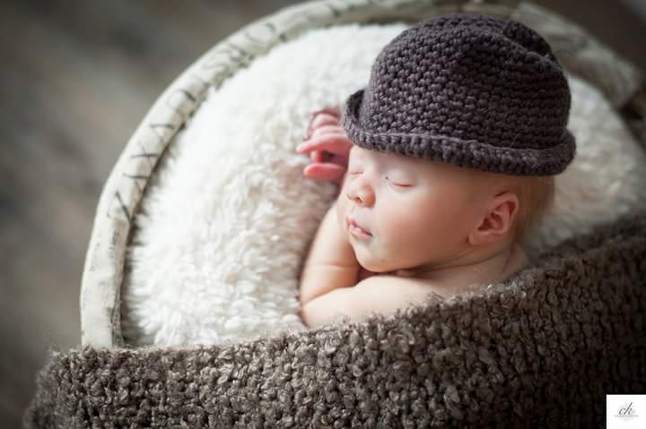 kopperudfoto's tweet photo. Good morning, friday ! #babyboy #sleepy #newbornphotography #light #love #hope ©kopperudfoto https://t.co/qOUazVXwkE