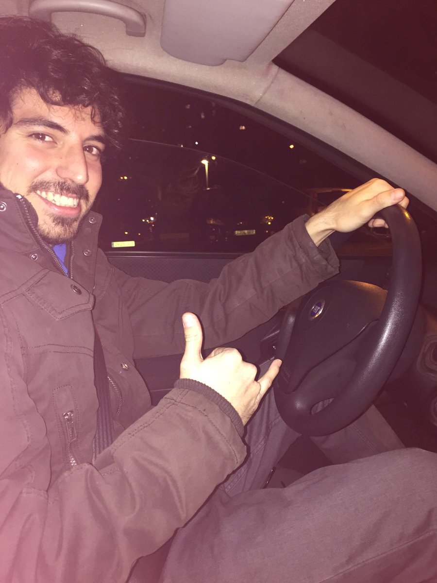 Javaslaprospe's tweet photo. Un añito de gasofa gratis porfarock! #LlenoPorFaRock #Autoretrauto https://t.co/Y1gZx3HyWr