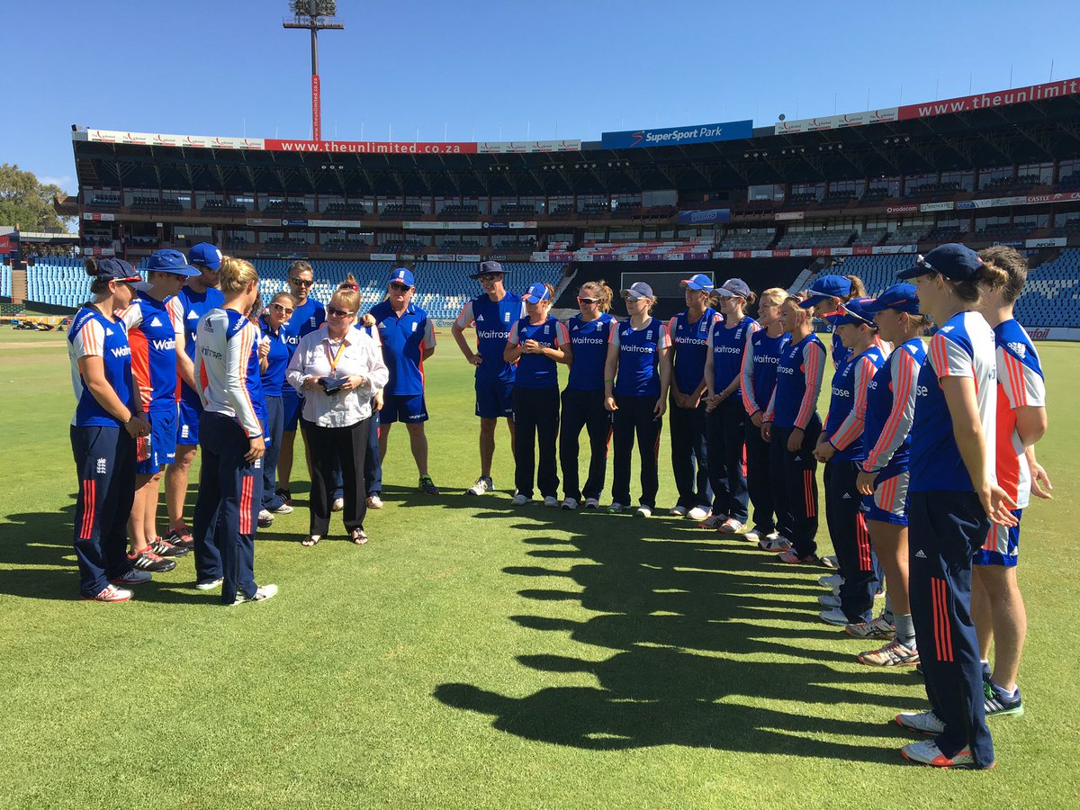 englandcricket's tweet photo. Congratulations @Sarah_Taylor30 ! 100 ODI caps and counting! #EngWomen #ST100 https://t.co/keAwjx0ddW