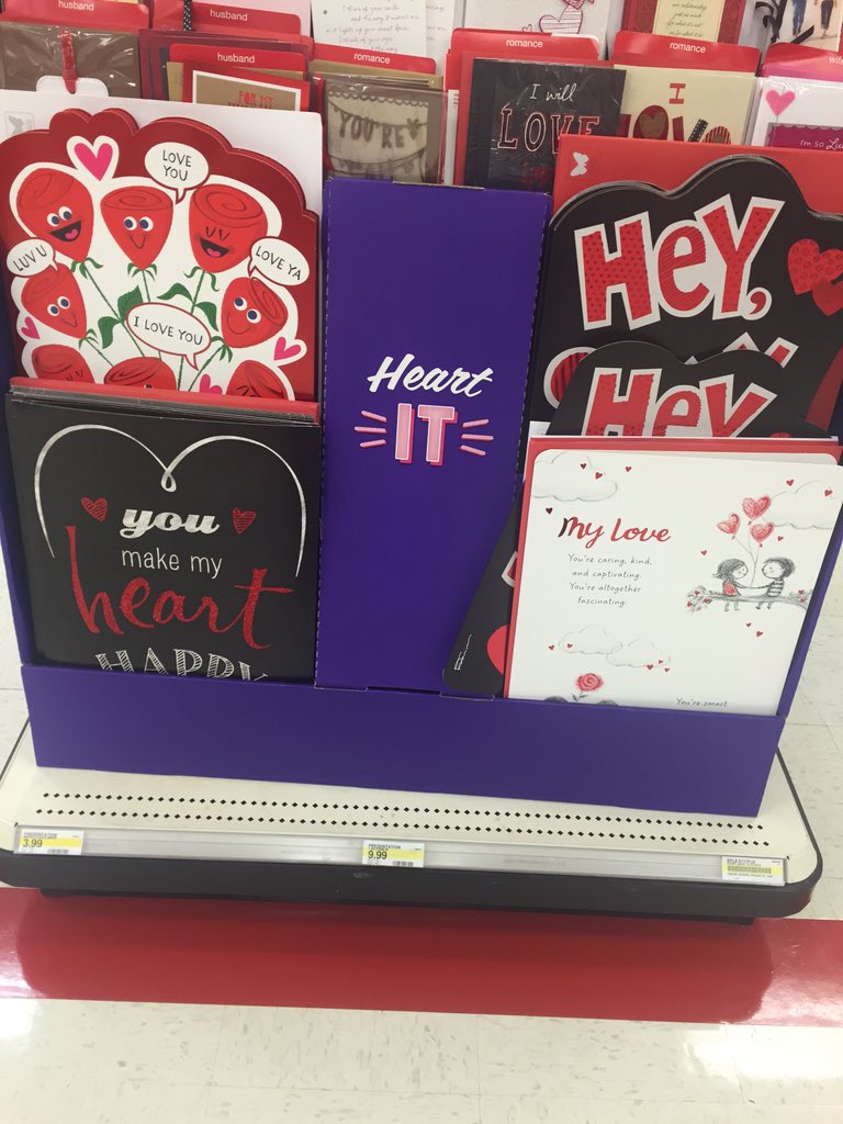 AnnaLeighPeek's tweet photo. So does a bigger card= more love? #postersized https://t.co/30Sx7tvbXg