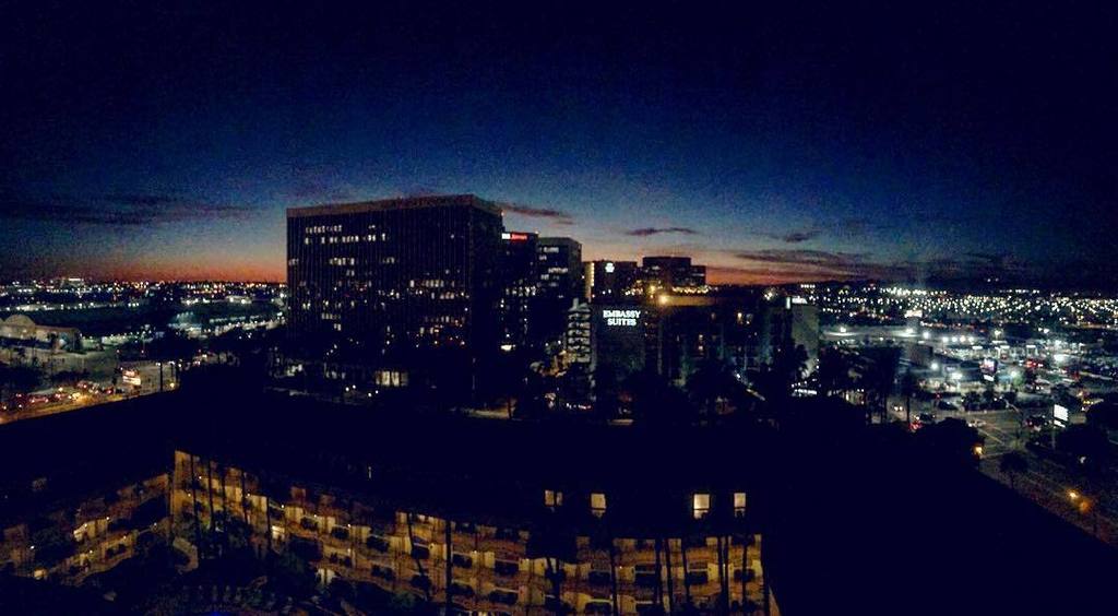layoverlife's tweet photo. Hi, I live here. #notreally #butsortof #LAX #layover #flightattendantlife #flightattendant #linemonth #reservelife … https://t.co/sjfAPKPldb