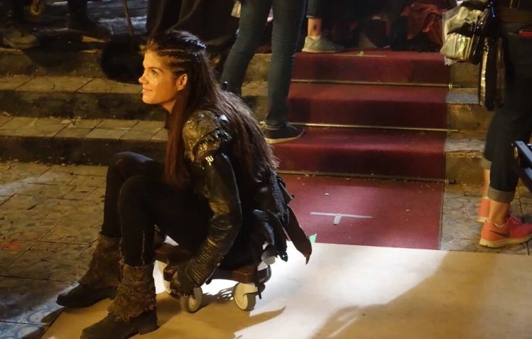 carmilla_movie's tweet photo. #The100 Behind the scenes💕 #Clexa #Lexa #The100Season3 #Bellarke #HedasBack #ClexaisReal #The100BTS #The100Week https://t.co/n6uChRsGAv