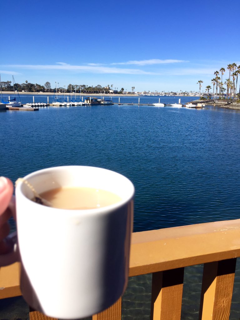 Monicamaria00's tweet photo. STEAM + Career Pathways = Linked Learning Convention. On Vacation Island in San Diego. #STEAM #tosachat #LLCon2016 https://t.co/56niPHT66h