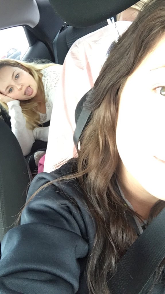 JessClarkson123's tweet photo. HAPPY BIRTHDAY YOU FREAKK 🎉LOVE YOU 💕💕😘#19 @kelsiwh https://t.co/lGbxFbiYfN