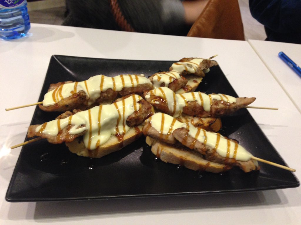 #Viñasdepaganos #concursodetapasdelarioja Brochetas de secreto asado con crema de patata de reducción de moscatel