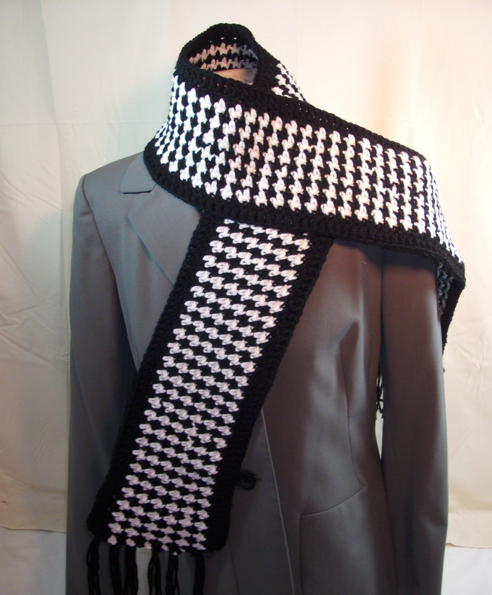 pattieholliday's tweet photo. Beautiful handmade scarves  check it out https://t.co/hl6Jhv5wGi https://t.co/hqqNoWOI1H