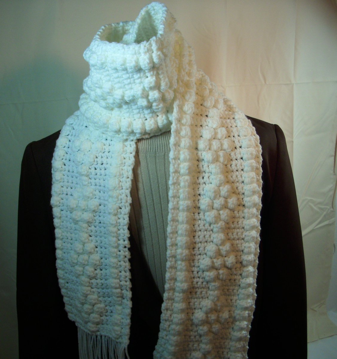pattieholliday's tweet photo. Beautiful handmade scarves  check it out https://t.co/hl6Jhv5wGi https://t.co/hqqNoWOI1H