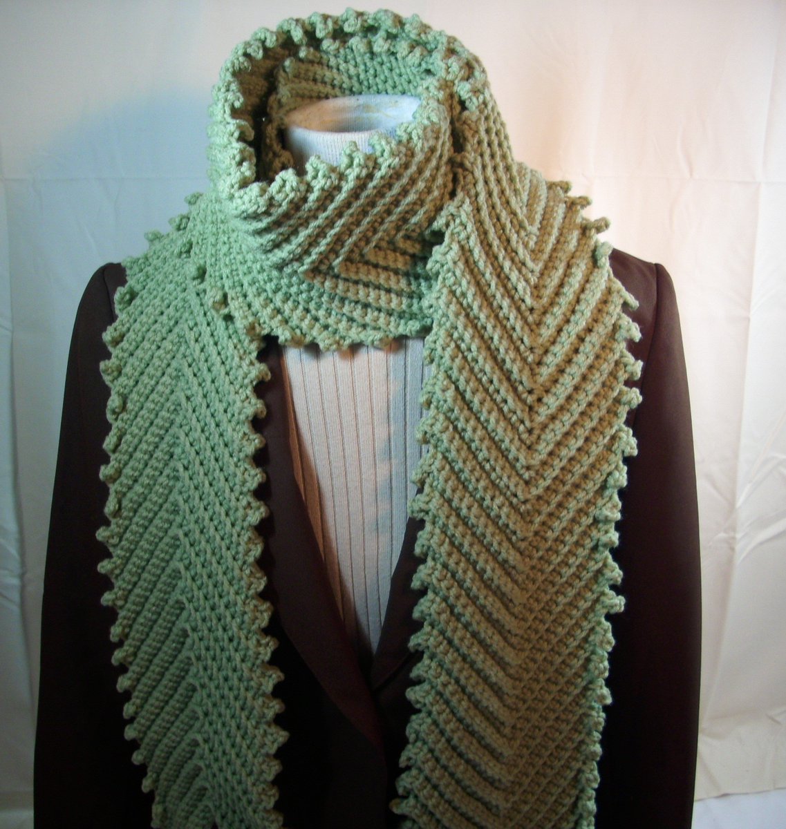 pattieholliday's tweet photo. Beautiful handmade scarves  check it out https://t.co/hl6Jhv5wGi https://t.co/hqqNoWOI1H