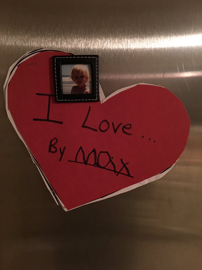 MeetBuzzkills's tweet photo. I Love by Max
Page 1....family
Page 2...Ms. Aly
Page 3...mom
Page 4...Cocoa Puffs
The end

I think a page is missing https://t.co/QxEItN1KAW