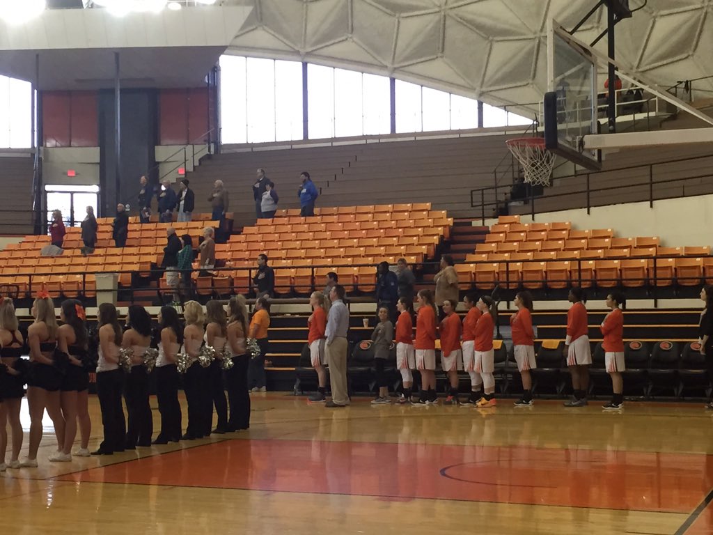 ECUTigersSpirit's tweet photo. Ready to beat Henderson!!! Let's go Tigers!
#HearOurRoar https://t.co/CVSyg7nsYW