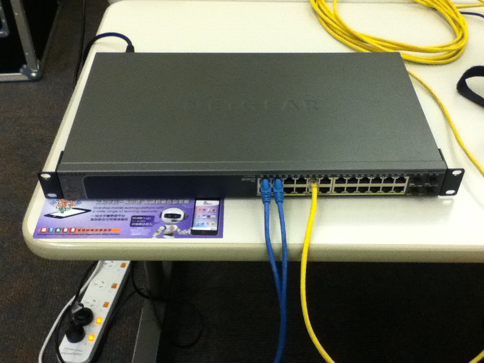 clarke_rj's tweet photo. #BusinessResearchLab HD recorded #MTRProject Focus Groups using Sony s/w via a PoE NetGear switch @SMART_facility https://t.co/gVPJMn0oRp