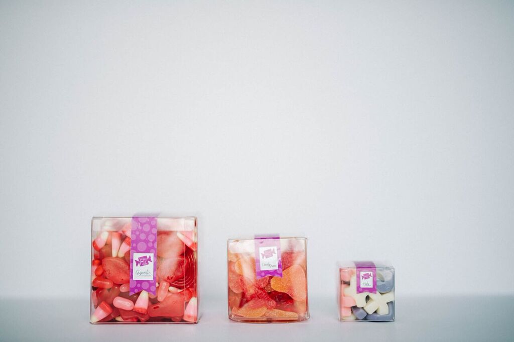 SugarCubeYYC's tweet photo. Our #CandyCubes are the #Perfect Valentines #Gift! https://t.co/oXHr7gHNai https://t.co/EN5a4edXSh