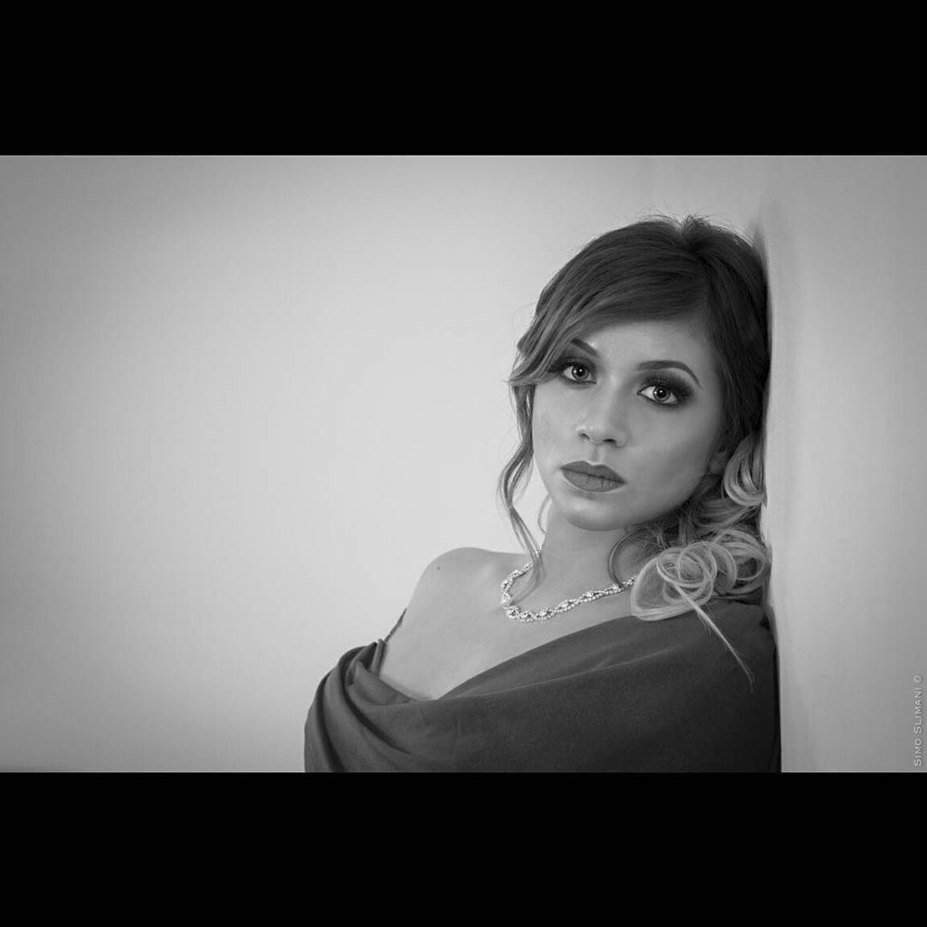 slimani's tweet photo. Photo by myself | Model: Laura | Makeup: @johanna_mua_pro | Hair: @k.lystar_coiffure #blac… https://t.co/5SjSyaOWg8 https://t.co/DIGcKRP71O