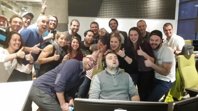 PurvisAgent's tweet image. Un somme pour bien commencer son stage, plutôt bien accueilli par les nouveaux collègues
#stagiaire #sieste