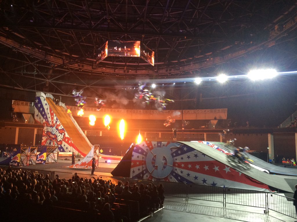 LooseGuy's tweet photo. @nitrocircuslive where was wheels tonight. Props killing 2 audience members. Sure whisky filled drip is a thing. https://t.co/5HmhsYcdI1