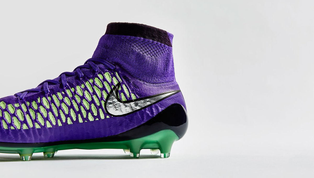 SoccerBible's tweet photo. Juicy. The #Magista takes on a new vibe for Spring as #Nike launch the #MetalFlash pack: https://t.co/uto7VA8J5o https://t.co/2Bd9fOFPy3