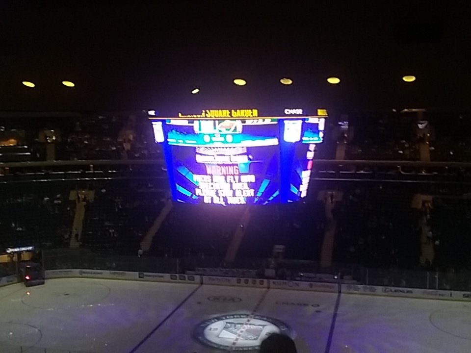 Goldy1322's tweet photo. @DonLagreca my wife @KAGOLD22 And I are missing you at the rangers game. #lgr #needtwopoints https://t.co/Iim2iwEeIc