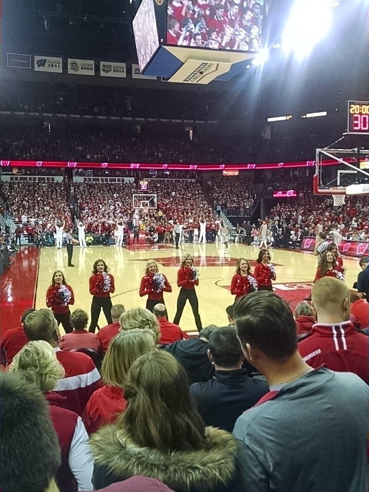 Delanation43's tweet photo. Let's go red! #Badgers #badgerbasketball https://t.co/TXJB7r6WON