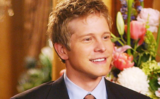 EW's tweet photo. ICYMI: Matt Czuchry is set to reprise his role as Logan in the #GilmoreGirls revival: https://t.co/RN1yRfp3TH https://t.co/CJorbIJWOU
