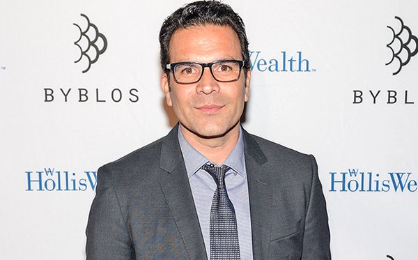 ScandalABC's tweet photo. Welcome @RicardoAChavira to #Scandal, #Gladiators! #TGIT https://t.co/SElmJD1Q5w https://t.co/vqLWSnr9Un