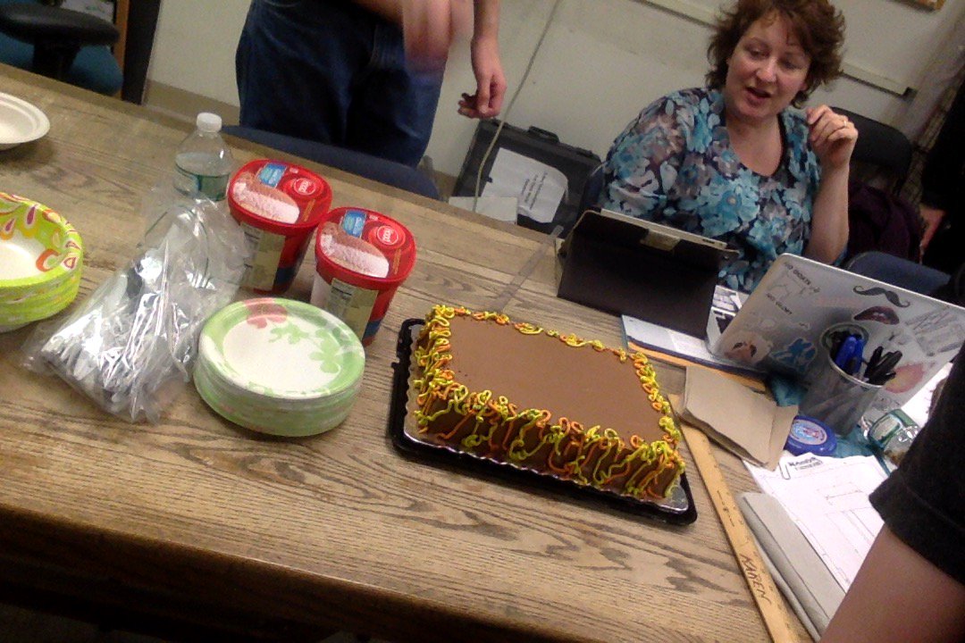 DeltaPrime4473's tweet photo. The cake is not a lie... #omgcake https://t.co/eT83cBPRP0