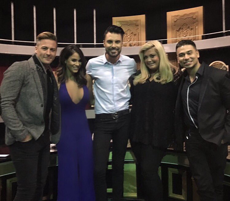 VickyPattison tweet picture