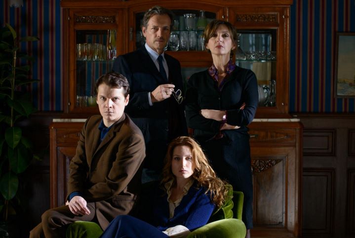 CatherineRaud's tweet photo. Allez voir @Benabar_ au théâtre. Il est Formidable ! 
&amp; lundi soir ce #ToucheAtout sera sur #TF1 ds #LeSecretdElise https://t.co/B94QUT3FF1