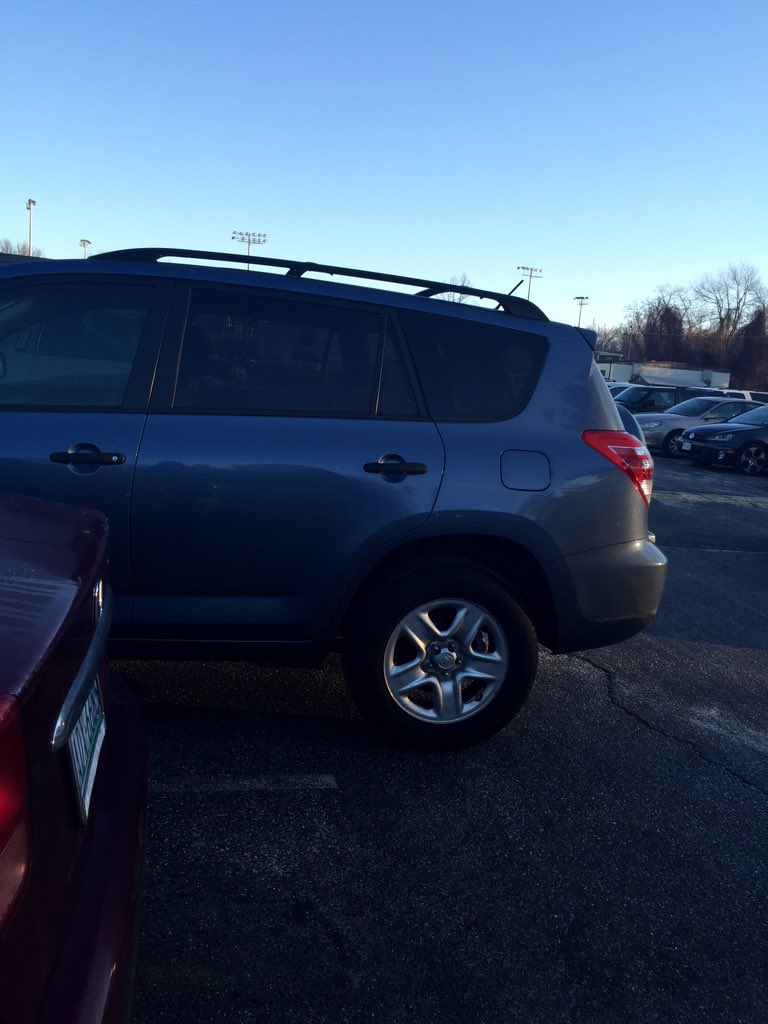 LHSlot16's tweet photo. first parking job tweet goes to this idiot!!! pull through it ain't that hard https://t.co/6S1jYnQuic
