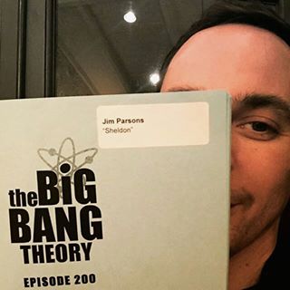 Recory1's tweet photo. @MiCanal5  #PeroQueBarbaridad  #BigBangTheory  llegó a el episodio 200 ¡yay! #jimparsons #sheldoncooper https://t.co/4DkTn0vWIz