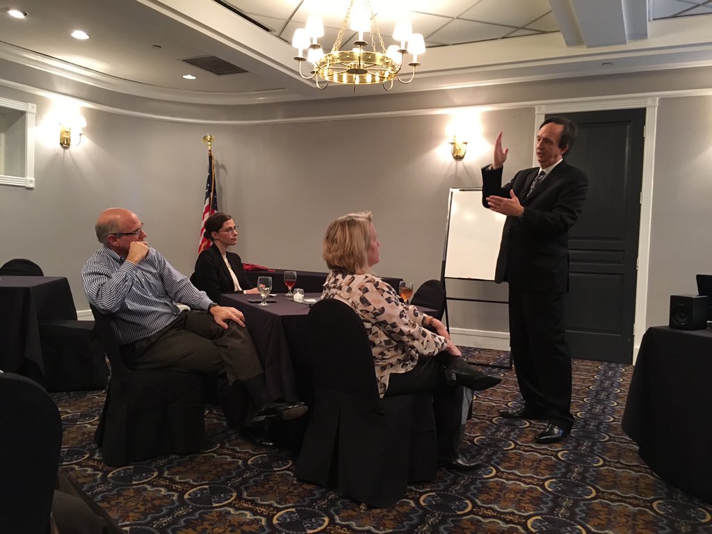 cybercanvasart's tweet image. The amazing Mike Lejeune speaking to #ACMP @ACMPHouston in January