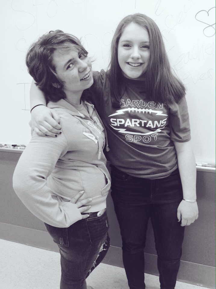 izzy_pyott16's tweet image. Missing her so fucking much😭