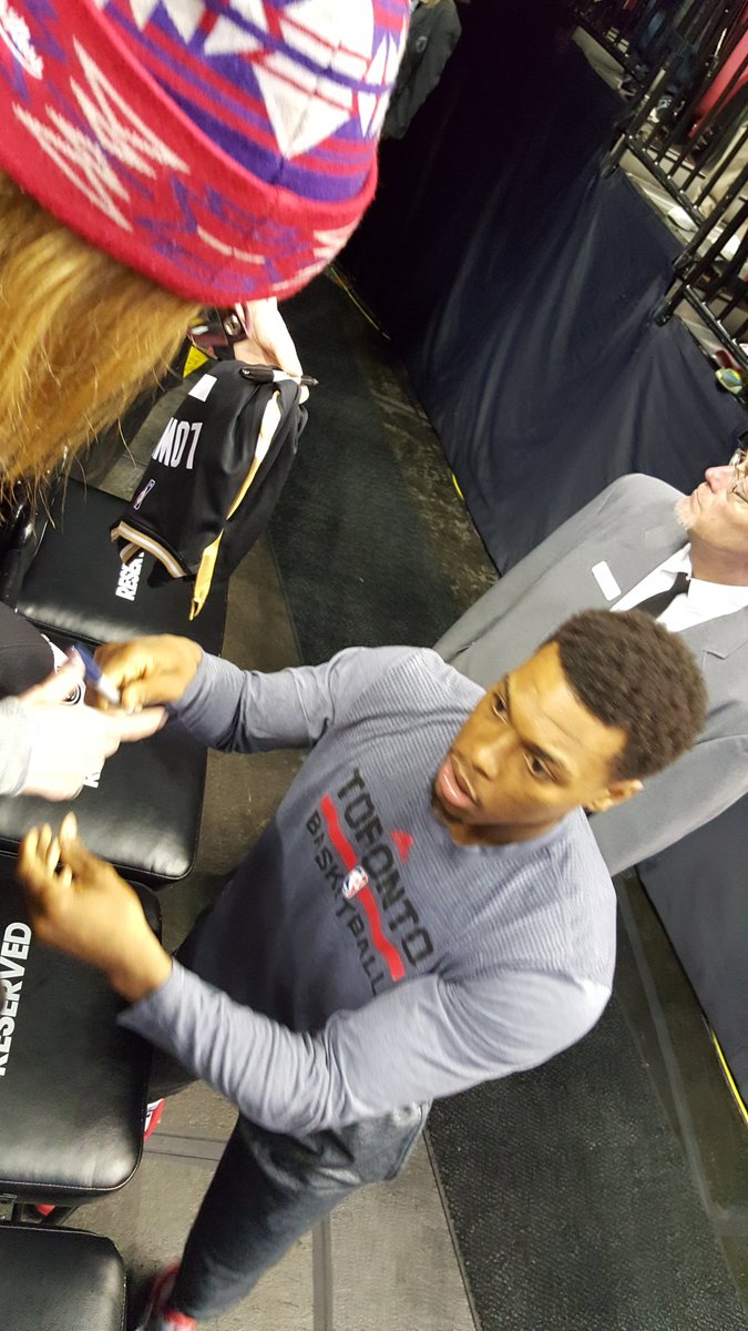 O4ELITE's tweet photo. We work hard all week and taking a break !#nba #TORatPOR #Raptors https://t.co/GE47fDbds9