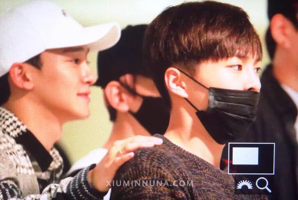 DEARCHENMIN's tweet photo. นั่งคุม นั่งเฝ้า เดินเกาะ เดินควง 
ความเป็นเจ้าของนี้ ......
#chenmin https://t.co/CNVyDbNYDs