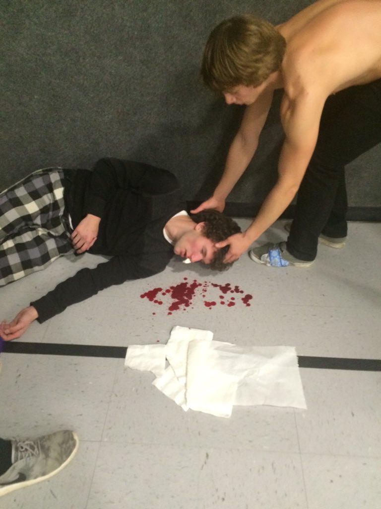 eastsidedive's tweet image. The things that happen at band practice....😂😂😂