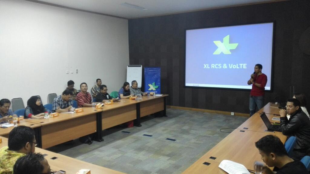 myXL_Jatim's tweet photo. Pagi ini, XL melakukan ujicoba layanan VoLTE  dan RCS di Surabaya dan Denpasar. https://t.co/WO2LC3aoyd
