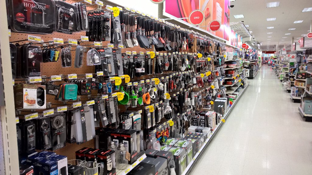 JL_Ore's tweet photo. At 1405, it's called a gadget WALL! Great zone tonight = great 4x4 and fill tomorrow! #InstocksNinjas @April_Dever https://t.co/Zq8NIGvLmD