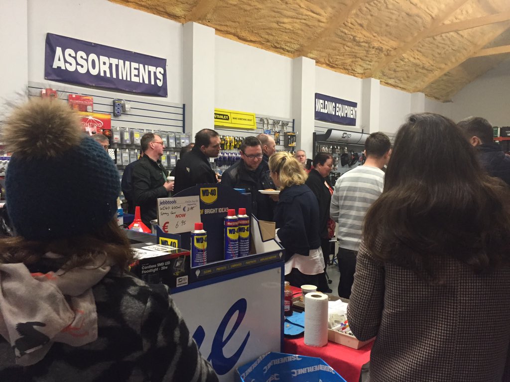 <a href="/garry_sweeney/">Garry Sweeney</a> #30 customers before #7.30am #waytogo @MHDesignsLtd <a href="/cathalb1988/">cathal burke</a> <a href="/blackwaterchiro/">Ivan Danne</a>