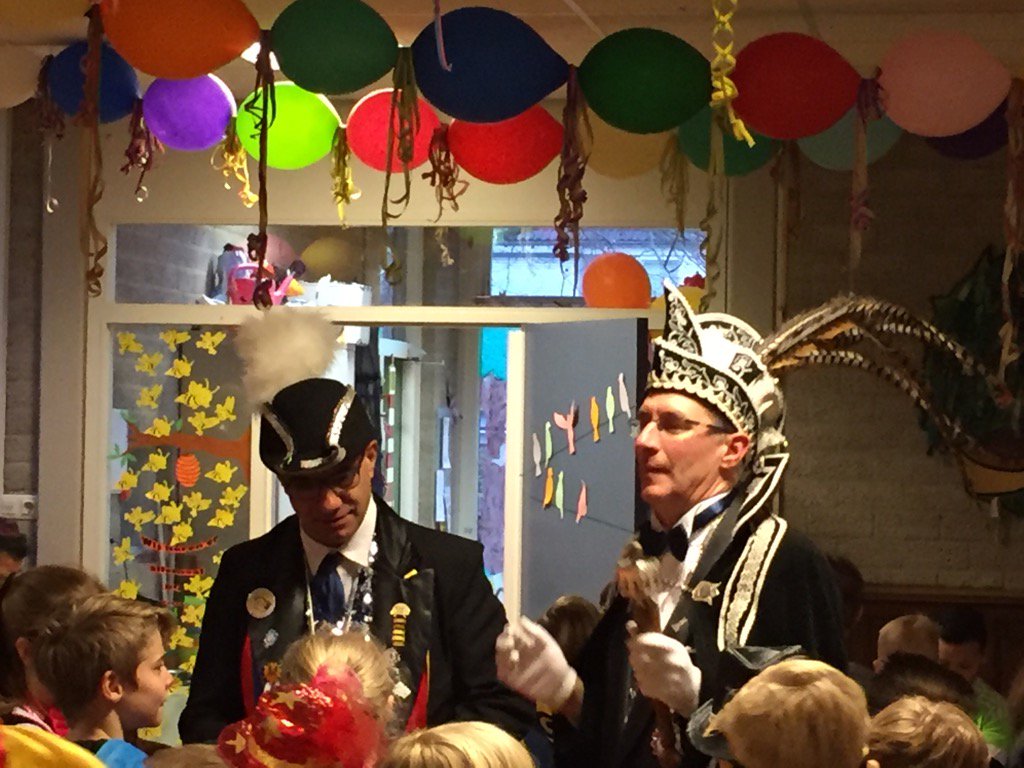 Prins en adjudant vieren het feest mee <a href="/bokkendonk/">Bokkendonk</a>