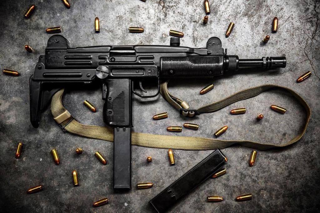 RecoilGroup's tweet photo. Reload @jthomas762x51
・・・
"UZI does it"

#UZI #ModelA #IMI #IWI #9mm #GunVisuals #FirearmPhotography #JTPhoto #Jaso… https://t.co/ki0cd87Opv