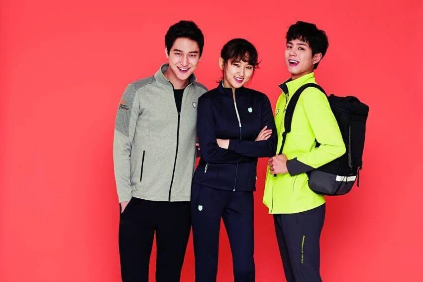 hoshype's tweet photo. Go Kyungpyo, Ryu Hyeyoung and Park Bogum for K-Swiss Korea #Reply1988 https://t.co/j6hPz2KnUE