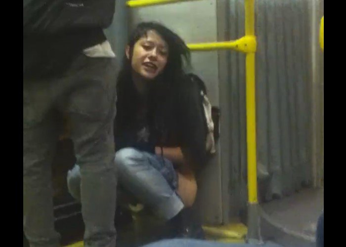 SoyElChangua's tweet photo. #NoTuvisteInfanciaSi Nunca te orinaste en transmilenio #MeMeoEnTransmi https://t.co/WYvmGzb7v3