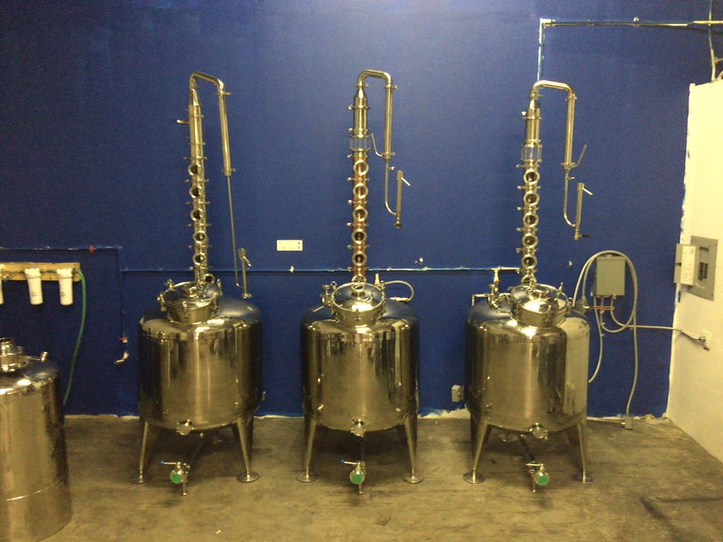 JLA_Distillery's tweet photo. The new stills going in 😍 getting ready for silver ox shine whiskey https://t.co/uOAbnIfJD8