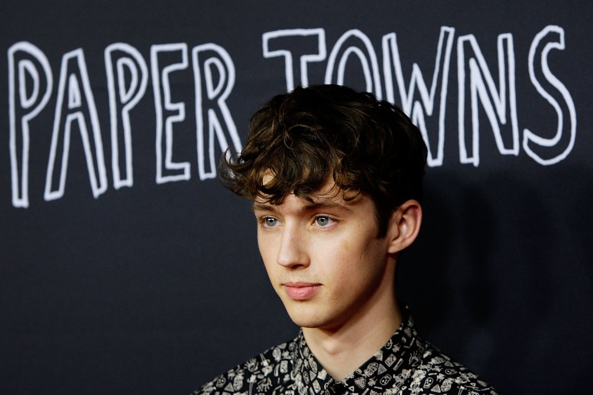 1027KIISFM's tweet photo. Score @TroyeSivan tix &amp; $100 @JackBox bucks for the Top 9 @ 9! Write all 9 songs down!! --> https://t.co/PkQbosR9Tu https://t.co/YPislisrD4