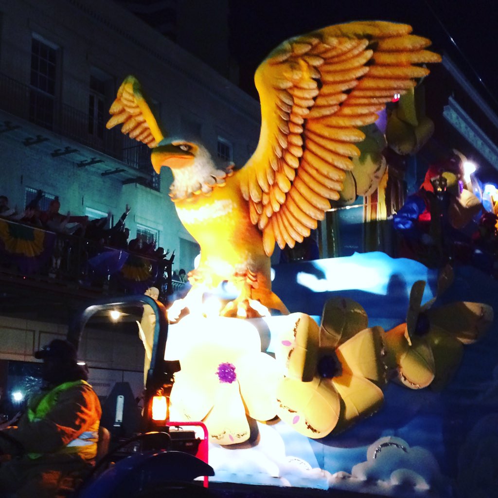 SamaraNicholls's tweet photo. Happy Mardi Gras parade celebrations! #NewOrleans #MardiGras #knightsofbabylon https://t.co/deOGB30OiO
