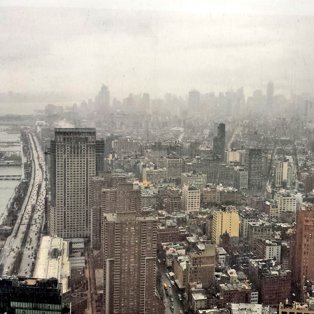 JackWagner54's tweet photo. 1 World Trade center @UBtalkin @MarshaCollier @AlHopper_ @iDroneHD @Canuck289 @Lizzie_McD @_unSend #63rdfloor #wtc https://t.co/jXwhW50nIy